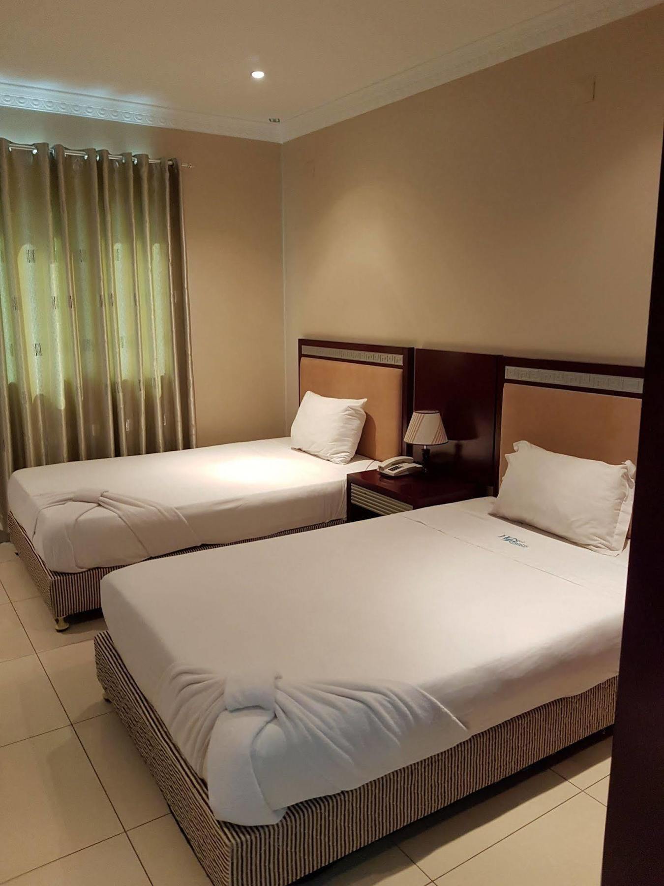 מאפוטו Hotel Atlantis מראה חיצוני תמונה